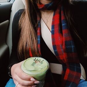 Meet your Posher, Grace